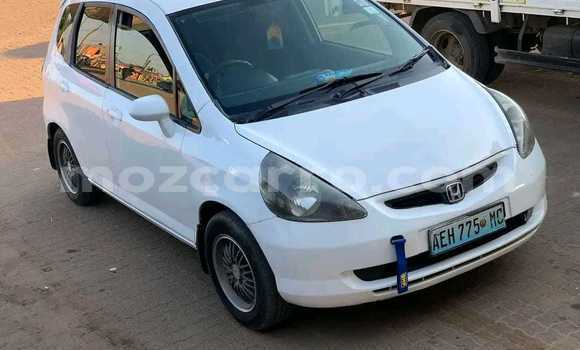 Comprar Usado Honda Fit Branco Carro em Maputo em Maputo Comprar Usado Honda Fit Branco Carro em Maputo em Maputo