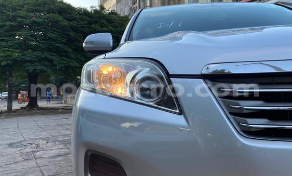 Tenga Tsaru Toyota Vanguard Sirivha Mota in Maputo in Maputo Tenga Tsaru Toyota Vanguard Sirivha Mota in Maputo in Maputo