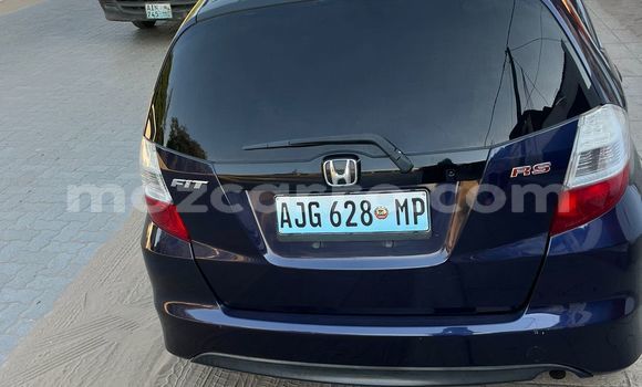 Nunua Ilio tumika Honda Fit Bluu Gari ndani ya Maputo nchini Maputo Nunua Ilio tumika Honda Fit Bluu Gari ndani ya Maputo nchini Maputo