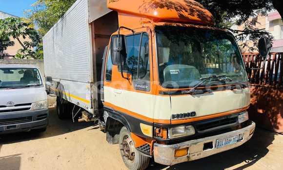 Tenga Tsaru Toyota 4Runner Zvimwe Mota in Maputo in Maputo Tenga Tsaru Toyota 4Runner Zvimwe Mota in Maputo in Maputo