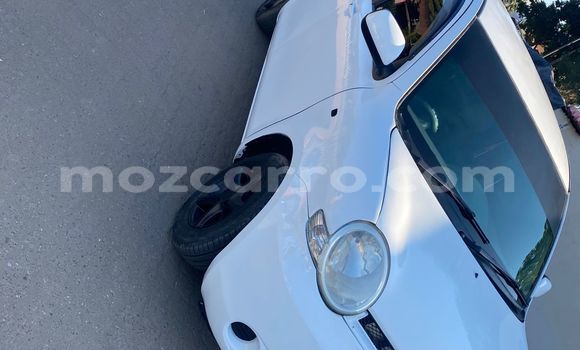 Buy Used Toyota Sienta White Car in Maputo in Maputo Buy Used Toyota Sienta White Car in Maputo in Maputo