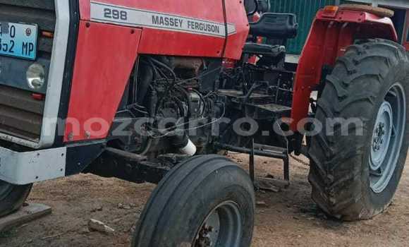 Nunua Ilio tumika AMC Hornet Nyekundu Gari ndani ya Maputo nchini Maputo Nunua Ilio tumika AMC Hornet Nyekundu Gari ndani ya Maputo nchini Maputo