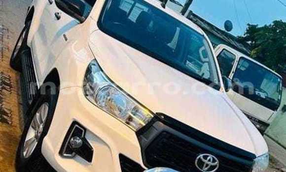 Buy Used Toyota Hilux White Car in Maputo in Maputo Buy Used Toyota Hilux White Car in Maputo in Maputo