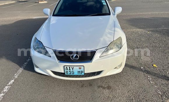 Comprar Usado Lexus IS Branco Carro em Maputo em Maputo Comprar Usado Lexus IS Branco Carro em Maputo em Maputo