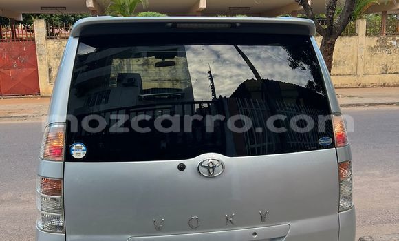 Tenga Tsaru Toyota Voxy Zvimwe Mota in Maputo in Maputo Tenga Tsaru Toyota Voxy Zvimwe Mota in Maputo in Maputo
