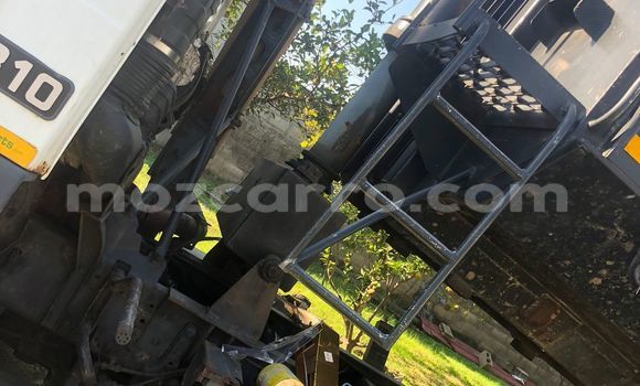 Tenga Tsaru Volvo 440 Zvimwe Mota in Maputo in Maputo Tenga Tsaru Volvo 440 Zvimwe Mota in Maputo in Maputo