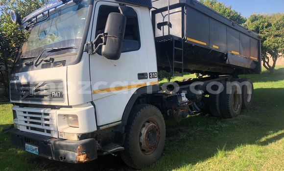 Tenga Tsaru Volvo 440 Zvimwe Mota in Maputo in Maputo Tenga Tsaru Volvo 440 Zvimwe Mota in Maputo in Maputo