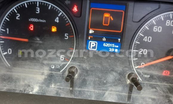 Comprar Usado Nissan Caravan Branco Carro em Maputo em Maputo Comprar Usado Nissan Caravan Branco Carro em Maputo em Maputo