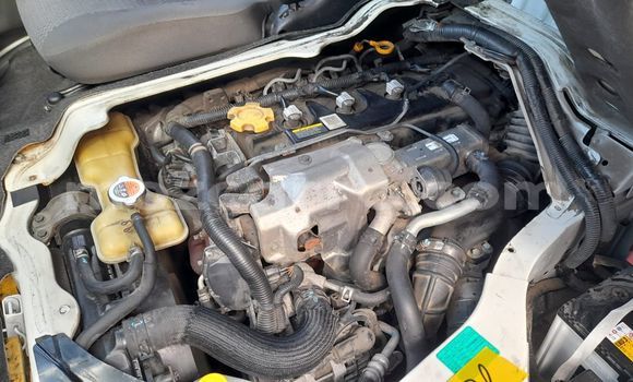 Comprar Usado Nissan Caravan Branco Carro em Maputo em Maputo Comprar Usado Nissan Caravan Branco Carro em Maputo em Maputo