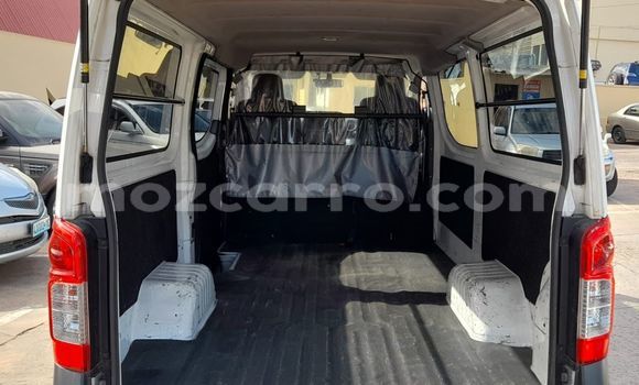 Comprar Usado Nissan Caravan Branco Carro em Maputo em Maputo Comprar Usado Nissan Caravan Branco Carro em Maputo em Maputo