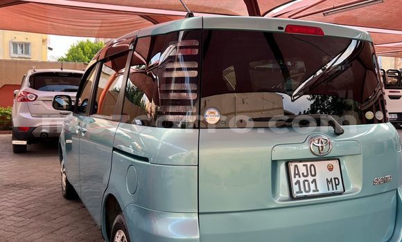 Nunua Ilio tumika Toyota Sienta Bluu Gari ndani ya Maputo nchini Maputo Nunua Ilio tumika Toyota Sienta Bluu Gari ndani ya Maputo nchini Maputo