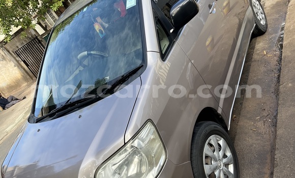 Comprar Usado Toyota Noah De outros Carro em Maputo em Maputo Comprar Usado Toyota Noah De outros Carro em Maputo em Maputo