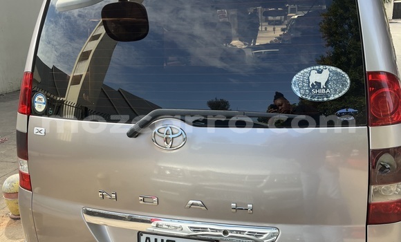 Comprar Usado Toyota Noah De outros Carro em Maputo em Maputo Comprar Usado Toyota Noah De outros Carro em Maputo em Maputo