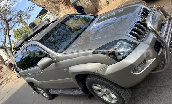 Comprar Usado Toyota Land Cruiser Prado De outros Carro em Maputo em Maputo Comprar Usado Toyota Land Cruiser Prado De outros Carro em Maputo em Maputo