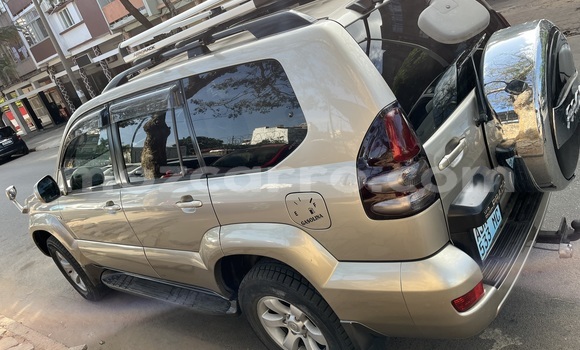 Comprar Usado Toyota Land Cruiser Prado De outros Carro em Maputo em Maputo Comprar Usado Toyota Land Cruiser Prado De outros Carro em Maputo em Maputo