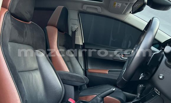 Comprar Novo Toyota Auris Branco Carro em Maputo em Maputo Comprar Novo Toyota Auris Branco Carro em Maputo em Maputo