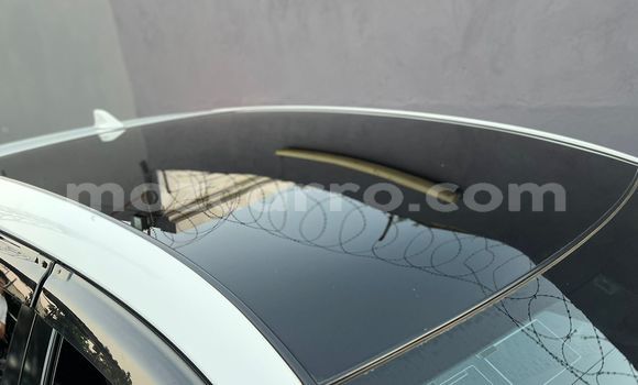 Comprar Novo Toyota Auris Branco Carro em Maputo em Maputo Comprar Novo Toyota Auris Branco Carro em Maputo em Maputo