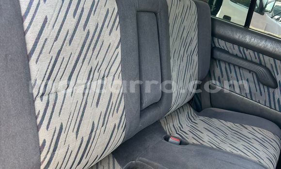 Buy Used Toyota Land Cruiser Prado Green Car in Maputo in Maputo Buy Used Toyota Land Cruiser Prado Green Car in Maputo in Maputo