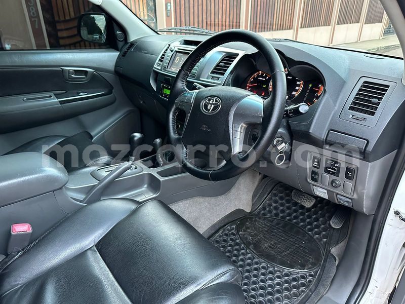 Big with watermark toyota hilux maputo maputo 24951