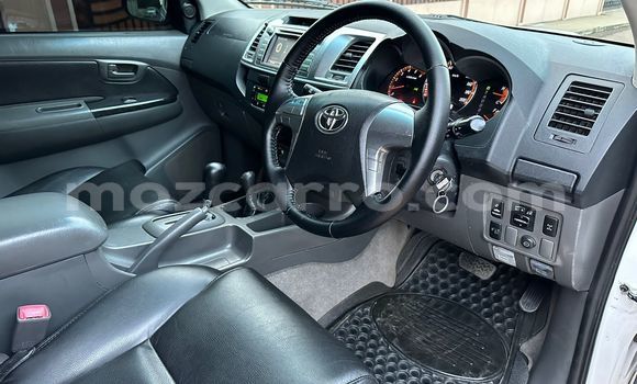 Tenga Tsaru Toyota Hilux Chena Mota in Maputo in Maputo Tenga Tsaru Toyota Hilux Chena Mota in Maputo in Maputo