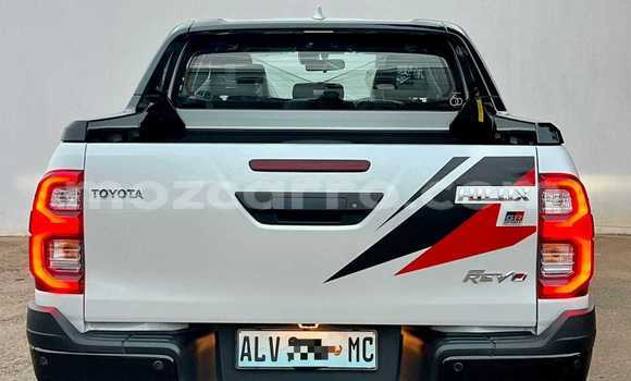 Tenga Tsaru Toyota Hiluxe Revo Chena Mota in Maputo in Maputo Tenga Tsaru Toyota Hiluxe Revo Chena Mota in Maputo in Maputo