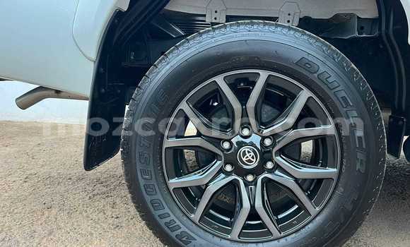 Tenga Tsaru Toyota Hiluxe Revo Chena Mota in Maputo in Maputo Tenga Tsaru Toyota Hiluxe Revo Chena Mota in Maputo in Maputo