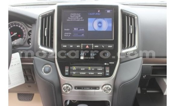 Buy Import Toyota Land Cruiser White Car in Import - Dubai in Cabo Delgado Buy Import Toyota Land Cruiser White Car in Import - Dubai in Cabo Delgado