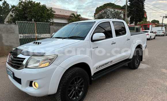 Comprar Usado Toyota Hilux Branco Carro em Maputo em Maputo Comprar Usado Toyota Hilux Branco Carro em Maputo em Maputo