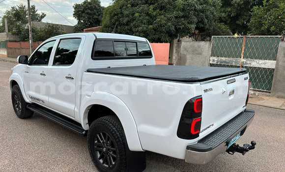 Comprar Usado Toyota Hilux Branco Carro em Maputo em Maputo Comprar Usado Toyota Hilux Branco Carro em Maputo em Maputo