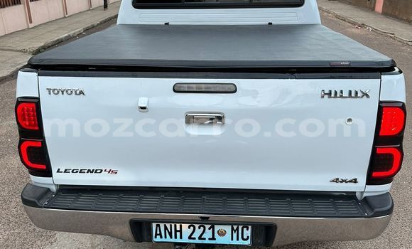 Comprar Novo Toyota Hiluxe Revo Branco Carro em Maputo em Maputo Comprar Novo Toyota Hiluxe Revo Branco Carro em Maputo em Maputo