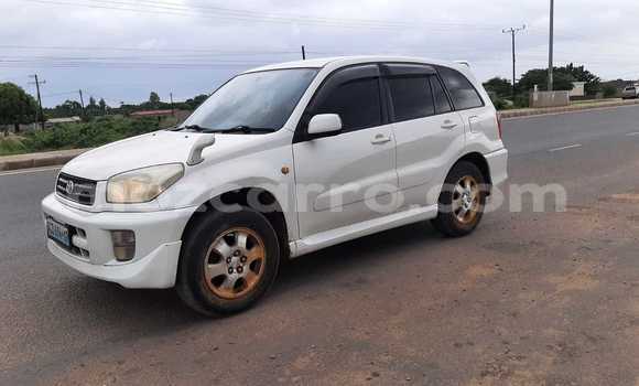 Comprar Usado Toyota RAV4 Branco Carro em Maputo em Maputo Comprar Usado Toyota RAV4 Branco Carro em Maputo em Maputo