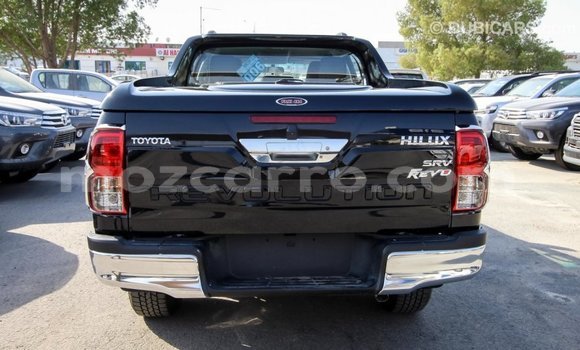 Comprar Importar Toyota Hilux Preto Carro em Import - Dubai em Cabo Delgado Comprar Importar Toyota Hilux Preto Carro em Import - Dubai em Cabo Delgado