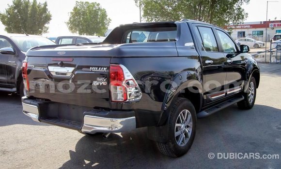 Comprar Importar Toyota Hilux Preto Carro em Import - Dubai em Cabo Delgado Comprar Importar Toyota Hilux Preto Carro em Import - Dubai em Cabo Delgado