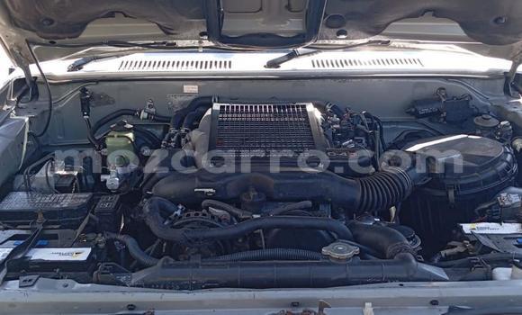 Nunua Ilio tumika Toyota Land Cruiser Prado Fedha Gari ndani ya Maputo nchini Maputo Nunua Ilio tumika Toyota Land Cruiser Prado Fedha Gari ndani ya Maputo nchini Maputo