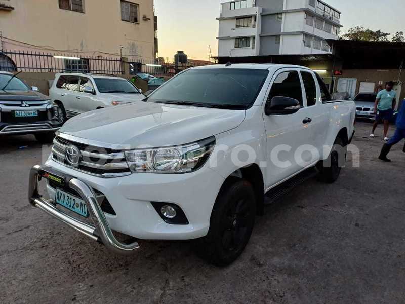 Big with watermark toyota hiluxe revo maputo maputo 25016