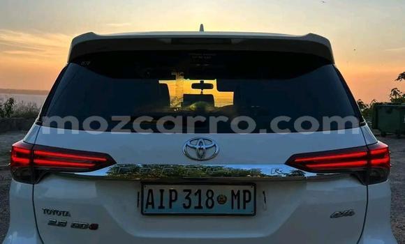Nunua Ilio tumika Toyota Fortuner Nyeupe Gari ndani ya Maputo nchini Maputo Nunua Ilio tumika Toyota Fortuner Nyeupe Gari ndani ya Maputo nchini Maputo