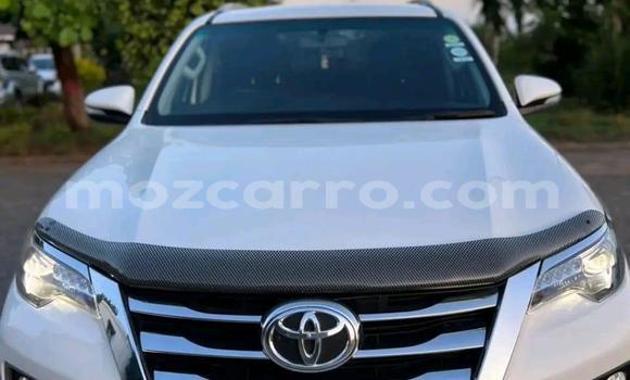 Nunua Ilio tumika Toyota Fortuner Nyeupe Gari ndani ya Maputo nchini Maputo Nunua Ilio tumika Toyota Fortuner Nyeupe Gari ndani ya Maputo nchini Maputo