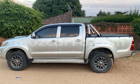 Comprar Usado Toyota Hilux Prata Carro em Maputo em Maputo Comprar Usado Toyota Hilux Prata Carro em Maputo em Maputo