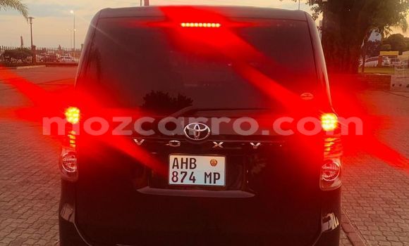 Buy Used Toyota Noah Silver Car in Maputo in Maputo Buy Used Toyota Noah Silver Car in Maputo in Maputo