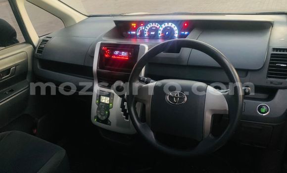 Buy Used Toyota Noah Silver Car in Maputo in Maputo Buy Used Toyota Noah Silver Car in Maputo in Maputo