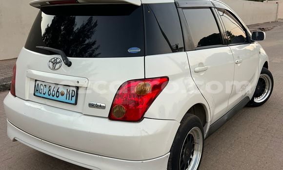 Comprar Usado Toyota IST Branco Carro em Maputo em Maputo Comprar Usado Toyota IST Branco Carro em Maputo em Maputo