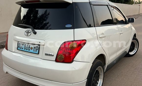 Comprar Usado Toyota IST Branco Carro em Maputo em Maputo Comprar Usado Toyota IST Branco Carro em Maputo em Maputo