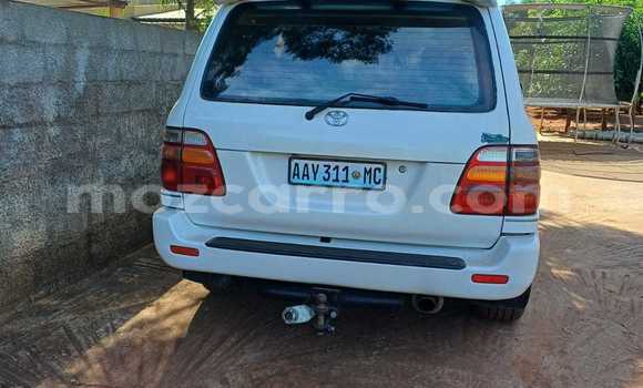 Comprar Usado Toyota Land Cruiser Branco Carro em Maputo em Maputo Comprar Usado Toyota Land Cruiser Branco Carro em Maputo em Maputo