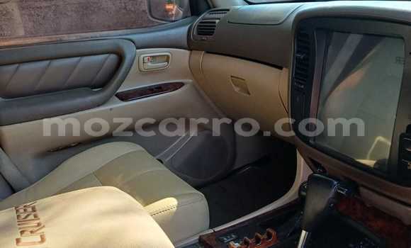 Comprar Usado Toyota Land Cruiser Branco Carro em Maputo em Maputo Comprar Usado Toyota Land Cruiser Branco Carro em Maputo em Maputo
