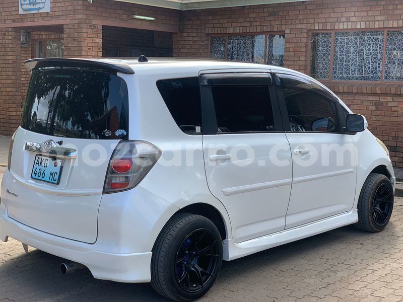 Big with watermark toyota ractis maputo maputo 25046