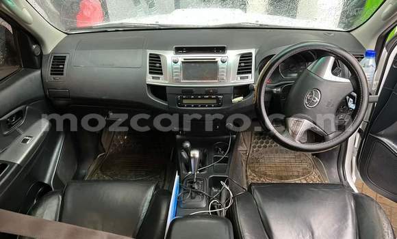 Tenga Tsaru Toyota Hilux Chena Mota in Maputo in Maputo Tenga Tsaru Toyota Hilux Chena Mota in Maputo in Maputo