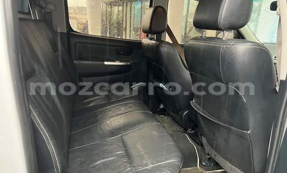 Tenga Tsaru Toyota Hilux Chena Mota in Maputo in Maputo Tenga Tsaru Toyota Hilux Chena Mota in Maputo in Maputo