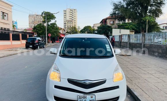 Buy Used Toyota Ractis White Car in Maputo in Maputo