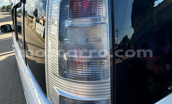 Nunua Ilio tumika Toyota Sienta Nyeupe Gari ndani ya Maputo nchini Maputo Nunua Ilio tumika Toyota Sienta Nyeupe Gari ndani ya Maputo nchini Maputo