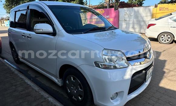 Nunua Ilio tumika Toyota Sienta Nyeupe Gari ndani ya Maputo nchini Maputo Nunua Ilio tumika Toyota Sienta Nyeupe Gari ndani ya Maputo nchini Maputo